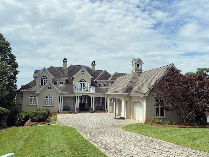 Professional Driveway & Sidewalk Cleaning for a Fresh, Inviting Look in Waxhaw, NC