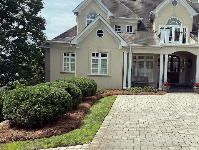Shrub & Hedge Trimming in Waxhaw, NC